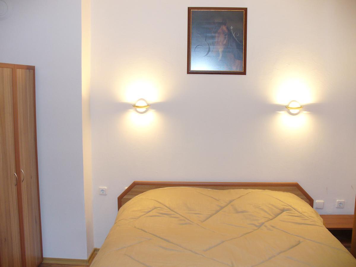 Guest House Alfa Daniel Balkanets  Bagian luar foto