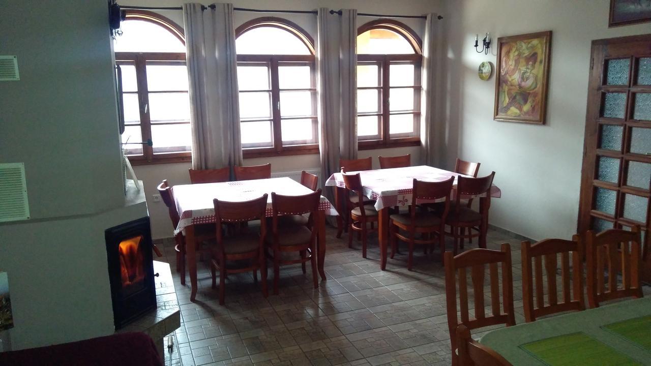 Guest House Alfa Daniel Balkanets  Bagian luar foto