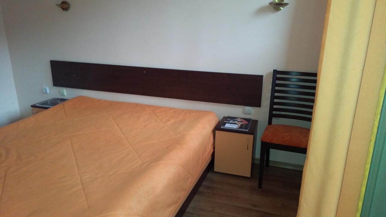 Guest House Alfa Daniel Balkanets  Bagian luar foto