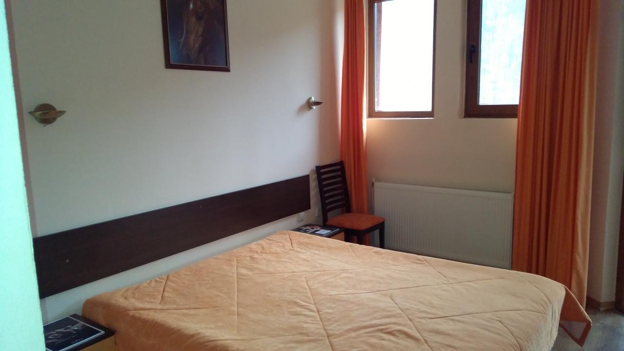 Guest House Alfa Daniel Balkanets  Bagian luar foto